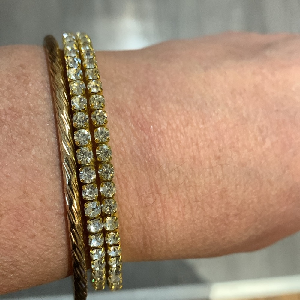 Three bangle bracelets - Picture 4 of 6